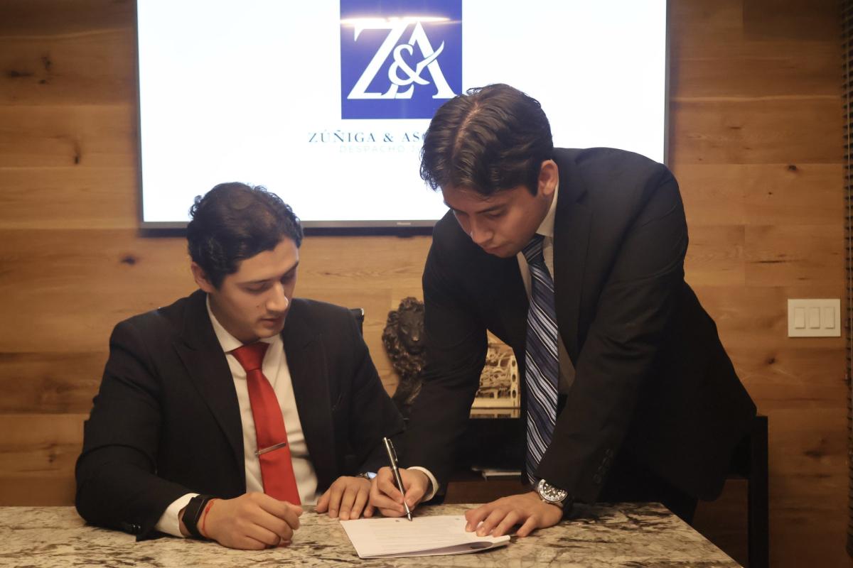 Lic. Fernando y Lic. Jair Zúñiga — Socios Fundadores