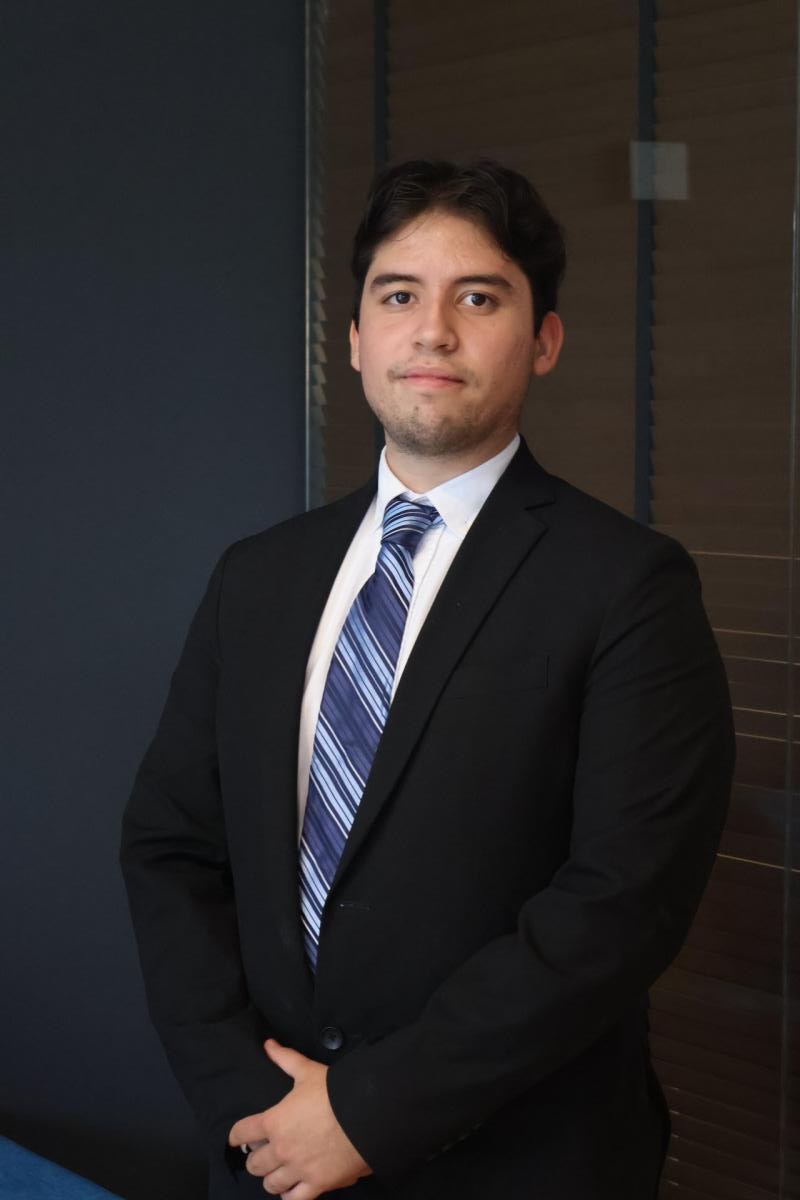 Lic. Fernando Zúñiga — Socio Fundador